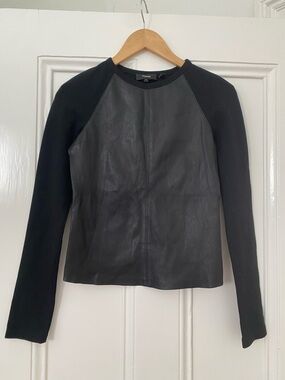 NWOT Theory Bristol lamb leather combo raglan long sleeve top black size P XS